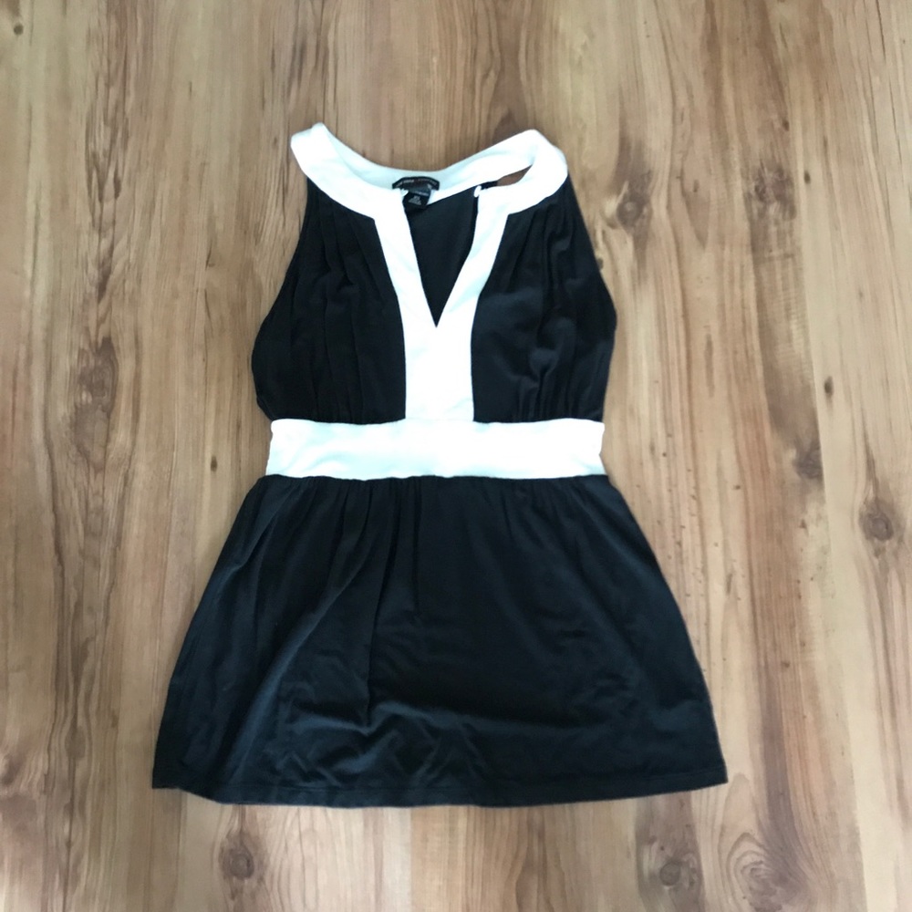 New York & Co. sleeveless top